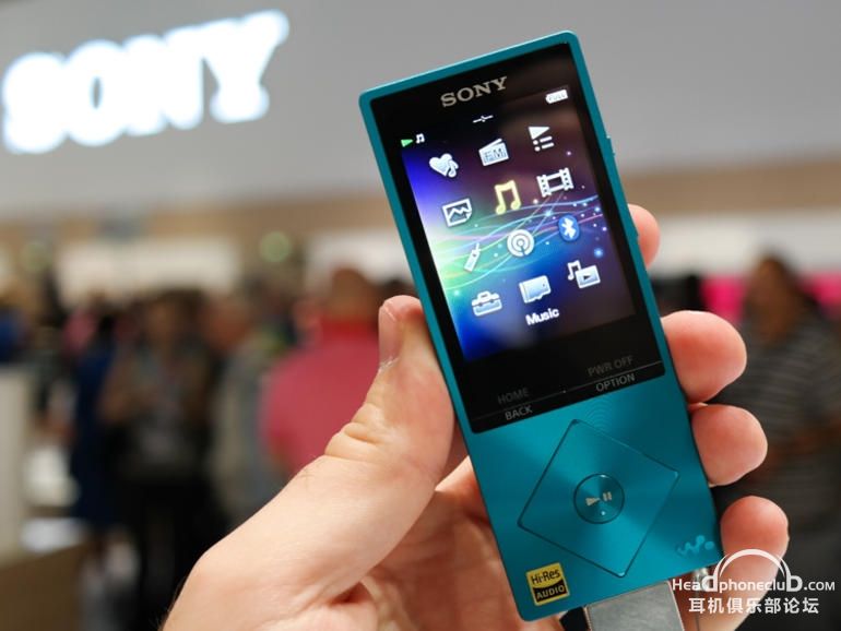 sony-sony-nwz-a17-hands-on-ifa-5.jpg