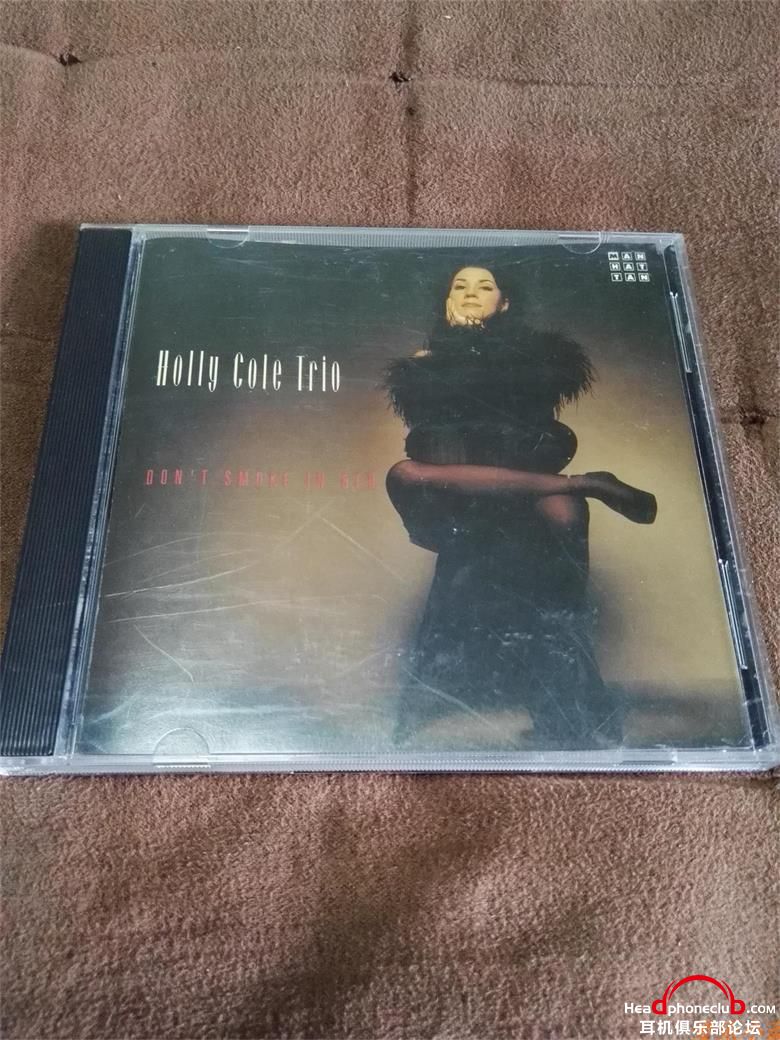 1237 TASCapital HOLLY COLE TRIO - DONT SMOKE IN BED JAX1.jpg