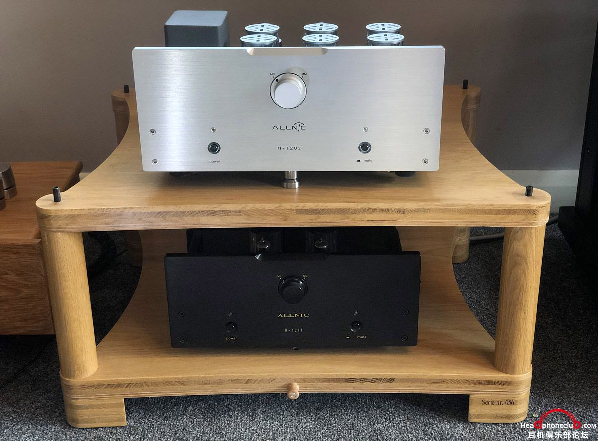 Allnic-H1202-@-Lotus-Hifi-1.jpg