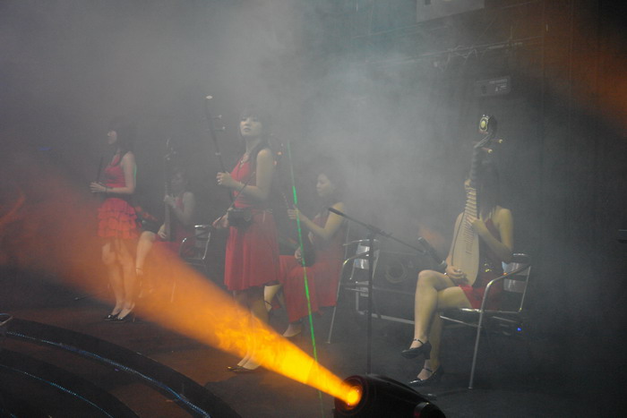 show3.jpg