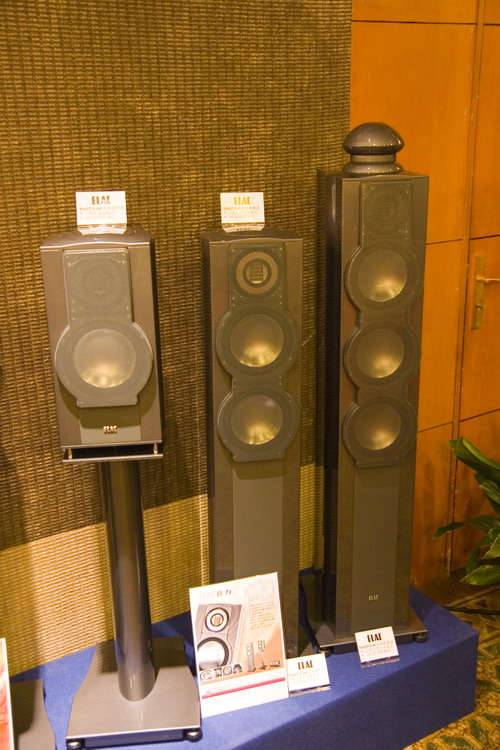 ELAC s.jpg