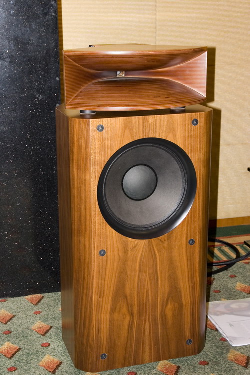Opera Speaker s.jpg