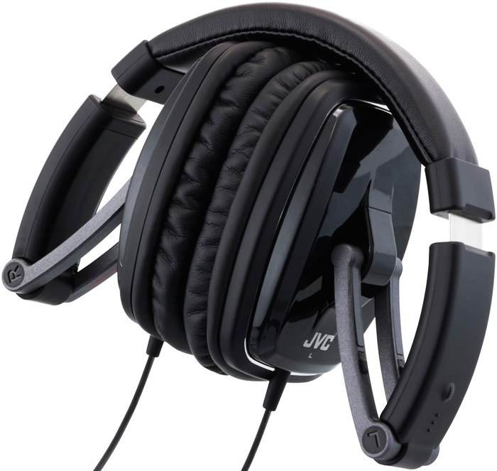 JVC Victorʤ HA-M750 DJ Style 01.jpg