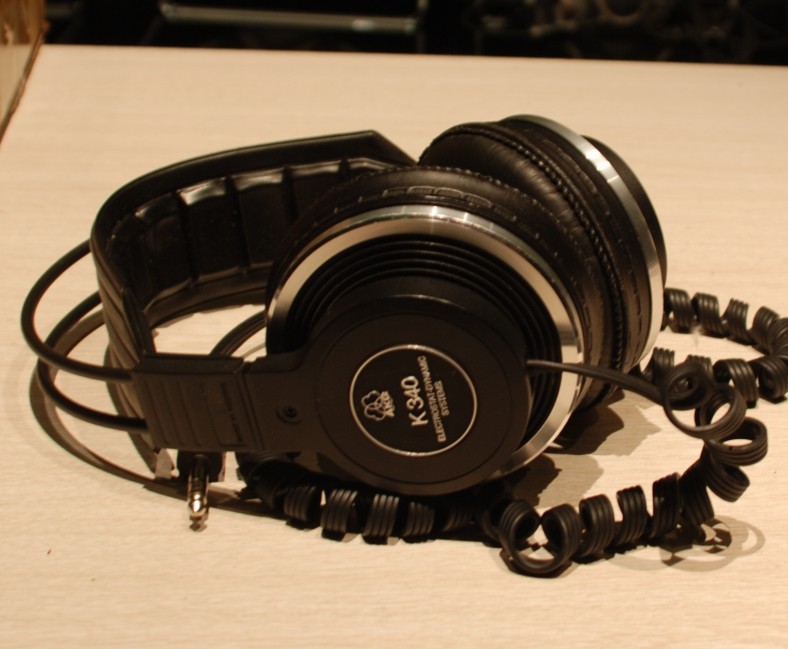 AKG K340 