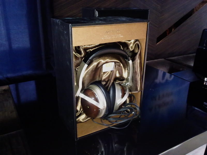 denon 015.jpg