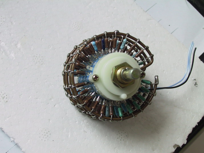 Ƭ 098.jpg