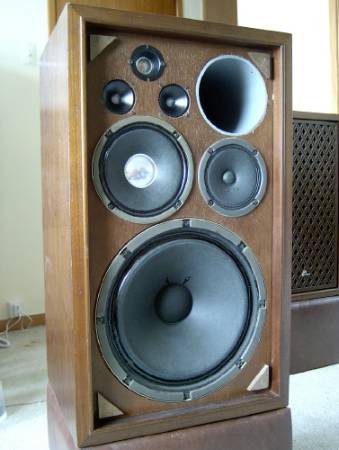 Sansui SP-2000.jpg