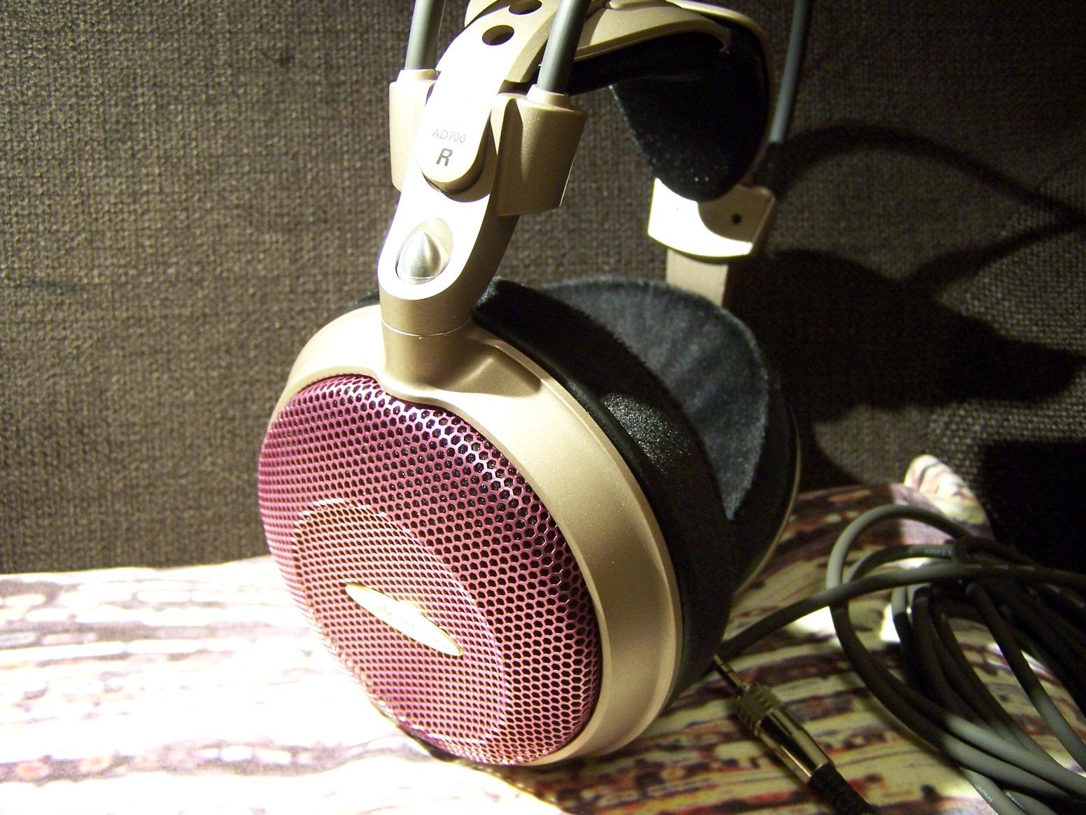 ad700.