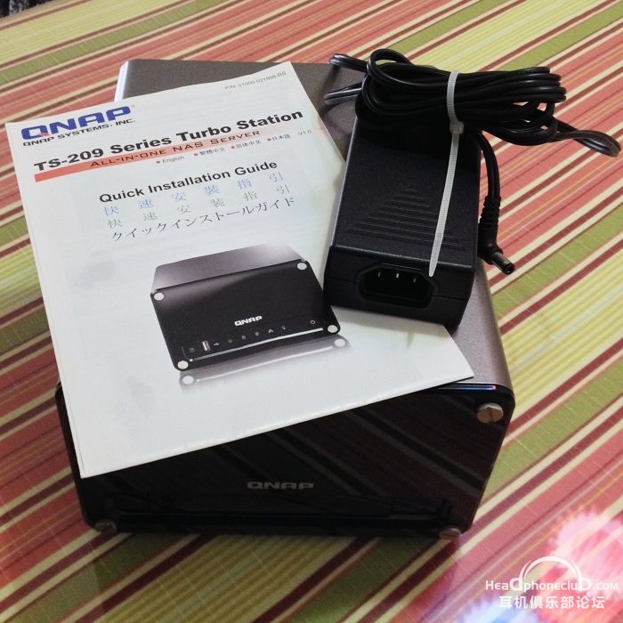 QNAP-209II-Pack.jpg