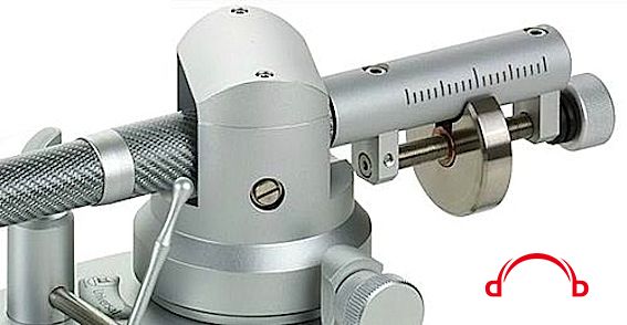 Clearaudio Universal Tonearm weight adj deatil .jpg