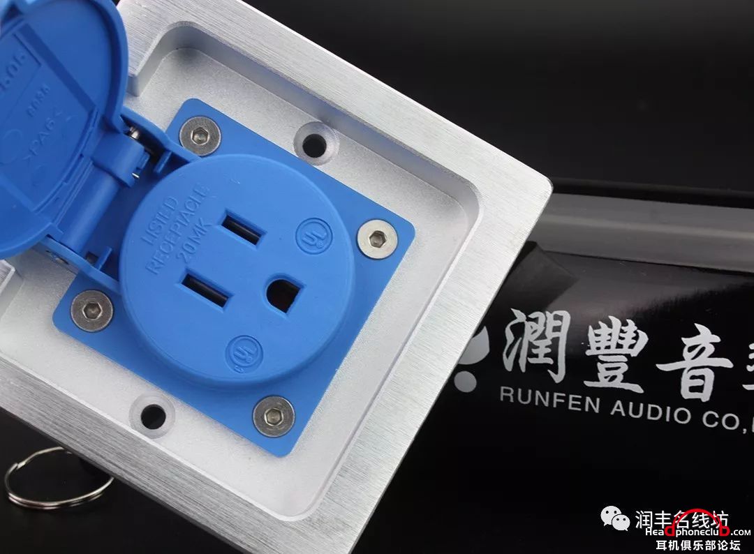 3cf6eccb-e076-4641-9ec0-c661cdf34a2c.jpg
