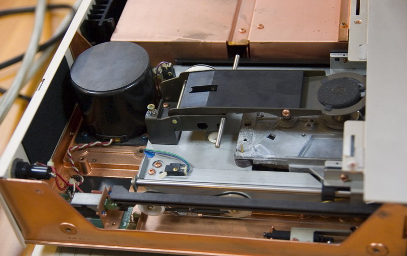 lhh1000 inside 2.jpg