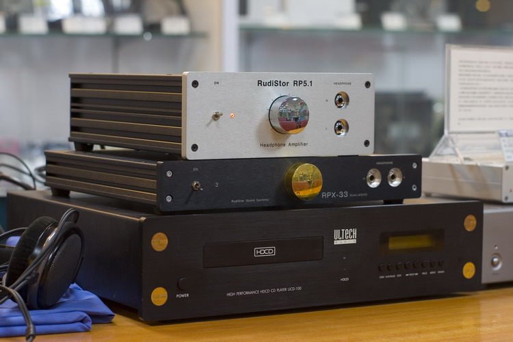 CRW_1104s.jpg