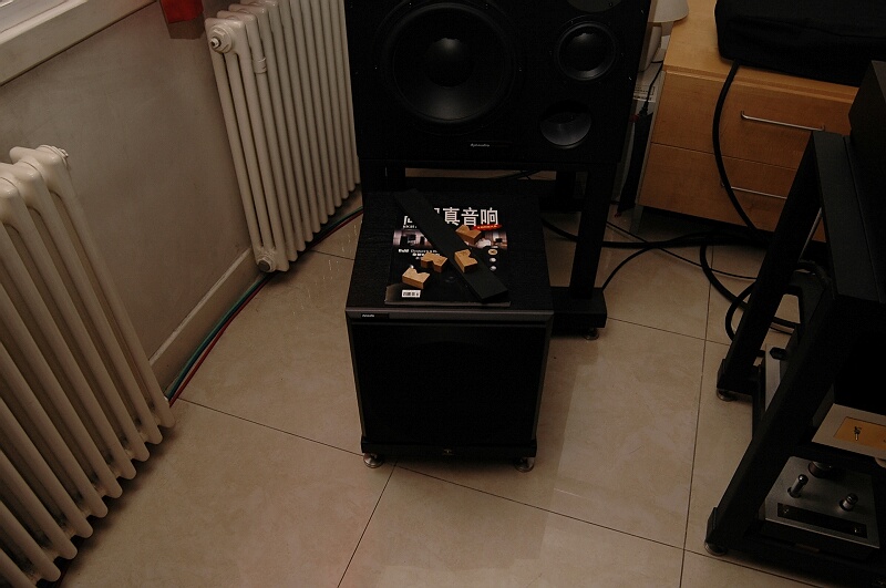 beijing 24 - hun woofer.jpg