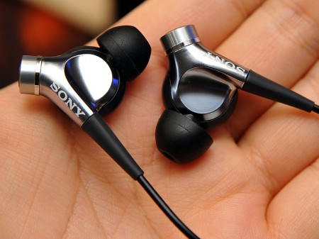 sony1_01_450x337.jpg