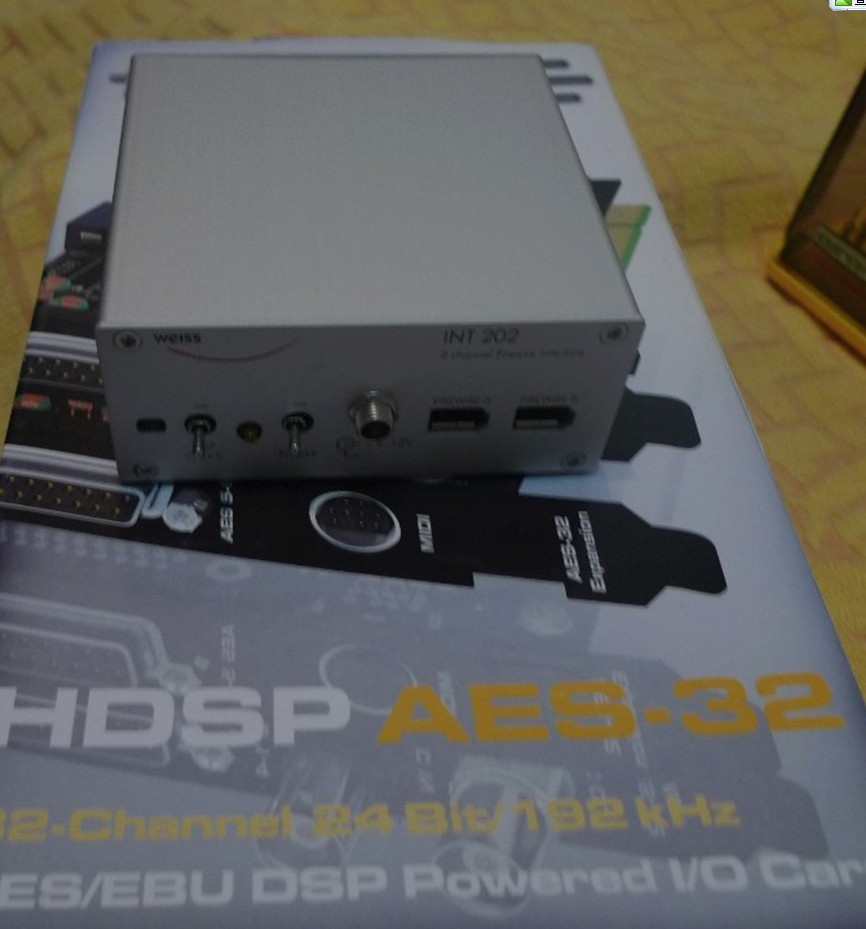 AES32.jpg