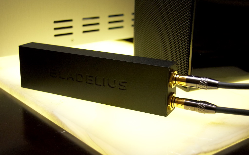 BLADELIUS USB DAC.jpg