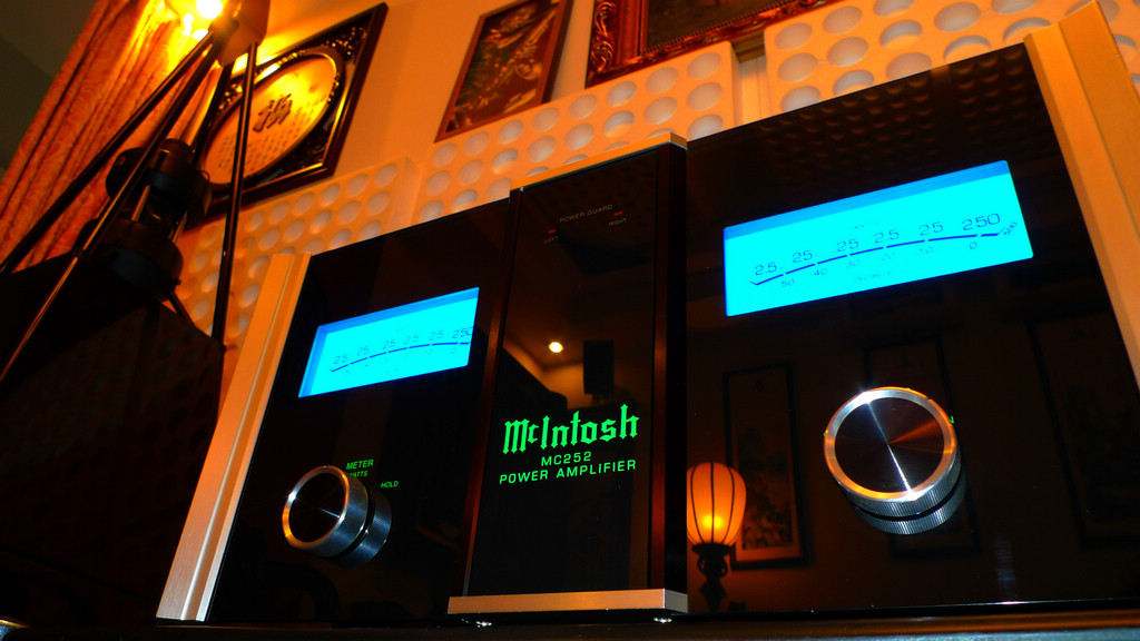 4.mcintosh mc252.jpg