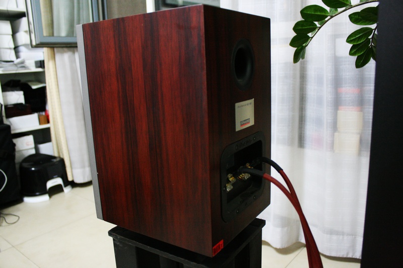 52SE-3.jpg