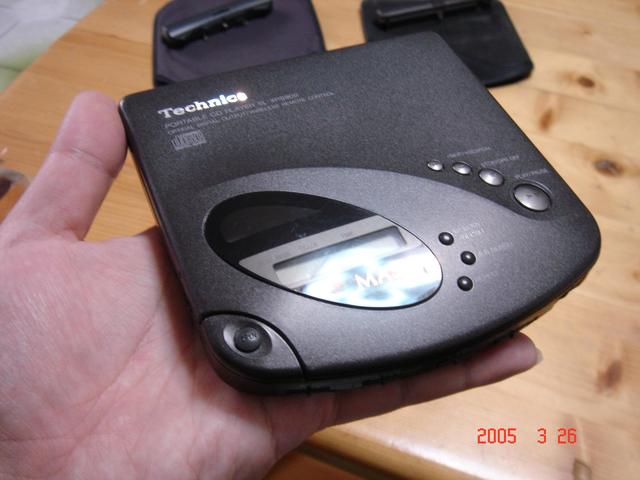 1111943025.jpg