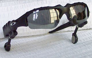 oakley_front022.jpg