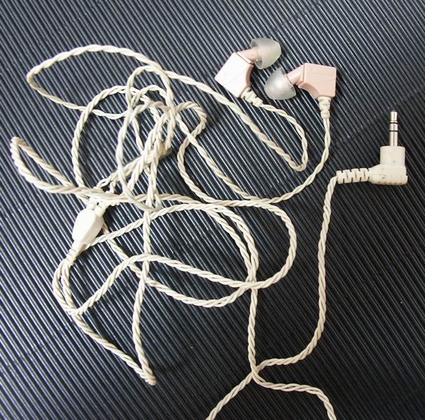 С shure e1.JPG